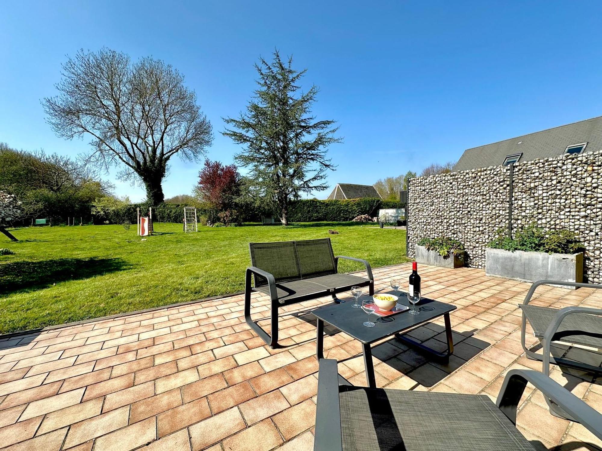 Le Gite D'En Bas Quesnoy-le-Montant Exterior foto